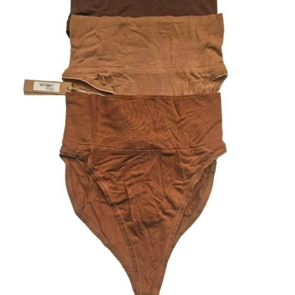 3 PR. SKIMS HI CUT BRIEF  NWT